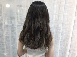 -HAIR HERE造型