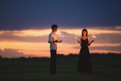 -雪中彩影婚纱摄影·微光艺术中心