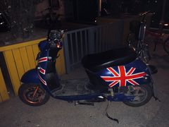 -喜鹊愉家酒店(郑州曼哈顿博览中心地铁站店)