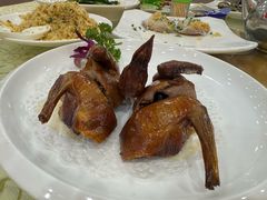 -鹏城人家海鲜酒家·23年老字号(较场尾店)