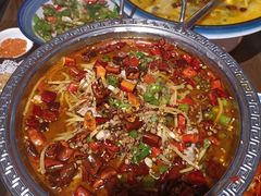 -张氏宽窄巷成都名小吃(华发新天地店)