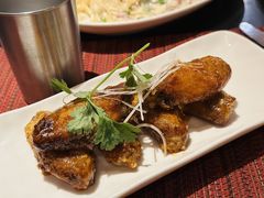 甜辣鸡翅佐以辣蒜汁-WOLFGANG PUCK KITCHEN & BAR(迪士尼小镇店)