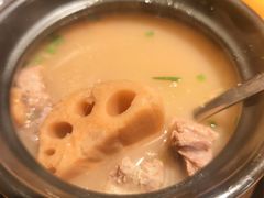 -莲餐厅·湖北菜·潜江小龙虾店(愚园路店)