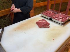 -元一希尔顿酒店·鲜切牛肉火锅禅自助餐厅