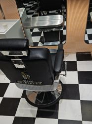 -Devilhands Barbershop男士理容店