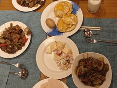 -亚龙湾希尔顿自助餐厅·海鲜·烧烤·沙滩BBQ·现场乐队