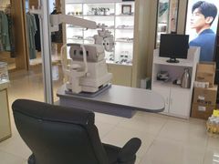 -宝岛眼镜(群光广场店)