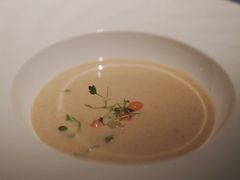 松茸蘑菇汤佐迷你蘑菇-弦月窗LUNETTE BY AMANDA(复兴路店)