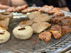 -青瓦餐厅·生鱼片·韩园烤肉(西塔店)