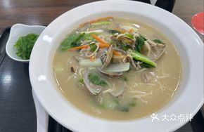 Sea Clam Noodle Soup