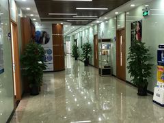 -茂菊口腔连锁(浦东南路店)