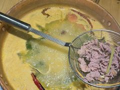 -洱火云南酸菜牛肉火锅(石景山当代商城店)