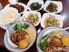 -胡须张鲁肉饭(美食文化馆店)