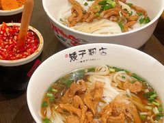 -矮子粉店1985·长沙米粉(湘春路店)