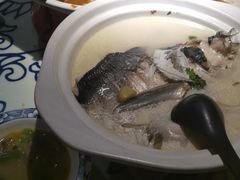 -卢大鲜鱼头捞饭(美利广场店)