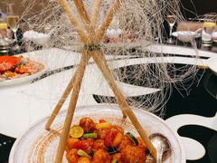 创意鲜果咕噜肉-广州文华东方酒店·江-由辉师傅主理