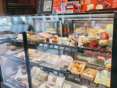 面包甜点陈列柜-星巴克(哈尔滨松雷店)