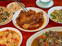 -芦茨金富饭庄·25年老字号·专做稻草鸡