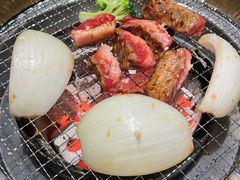 -山川小町·极番烧肉(新地假日广场店)