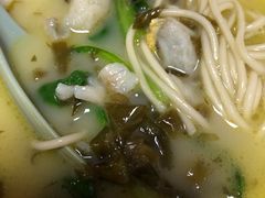 -明呈黄鱼面馆(斜土路店)