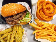 -The Habit Burger Grill 哈比特汉堡(复兴soho店)