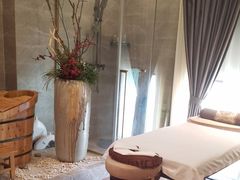 -莱蔻·圣灸堂·推拿艾灸(天山店)