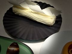 -潮一不贰·法式甜品·生日蛋糕·西式简餐(外滩店)