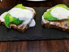 牛油果烤面包配酸奶-1861意大利餐厅(文化广场店)