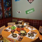 卧卧卧！！烤肉店也换万圣节皮肤了！！