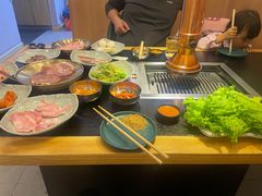 -臻牛烤肉