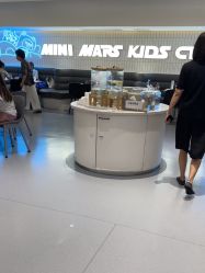 -MINI MARS 移动的空间站乐园·餐饮·派对(浦东金桥店)
