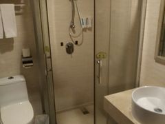 -维也纳酒店(罗湖口岸国贸东门店)