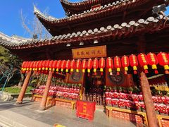 -龙华寺