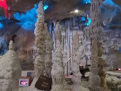 -泉城欧乐堡戏水湾艺术养生温泉