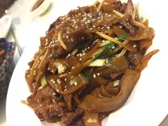 -新大咀港式茶餐厅(宝山万达店)