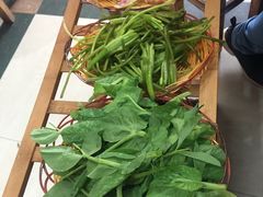 -阿婆情腊排骨火锅(金虹路店)