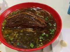 -小龙大肉面馆