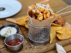 招牌小吃拼盘-Mark&Mars Restaurant