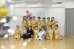 -亚太瑜伽普拉提学院