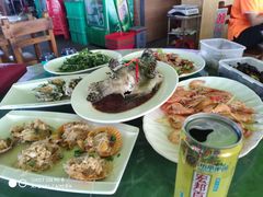 -四川小胡子海鲜(丁村万人海鲜广场店)