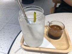招牌椰青冷萃-Toris(LuOne凯德晶萃广场店)