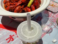 -肥肥虾庄·金牌油焖大虾(杨园滨江时代walk店)