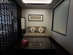 -杭州西湖艺联君亭酒店(黄龙体育中心地铁口店)