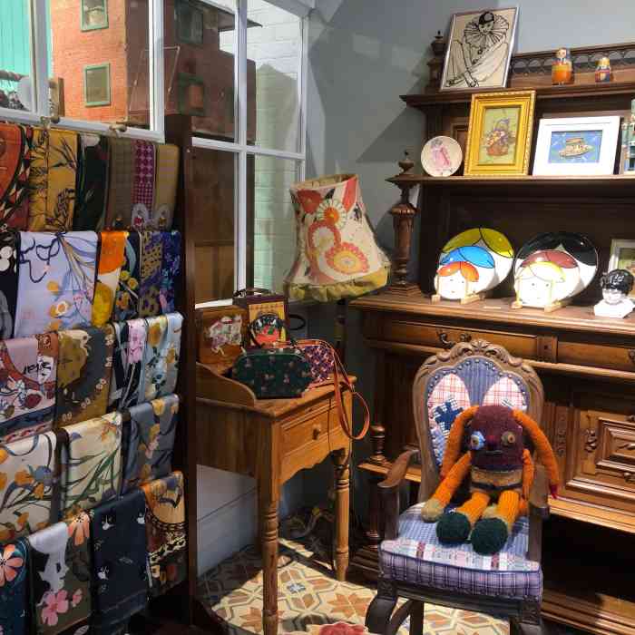 恋物百货商店(华侨城店)-"在创意城里面,跟着导航走挺好找的,周日人.