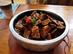 砂锅手撕菌-云里小坐·小院里·团建·宴请·下午茶(三圣乡店)
