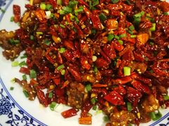 -黄桷树曹家私房菜(江与城店)