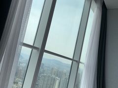 -大连星海皇冠假日酒店