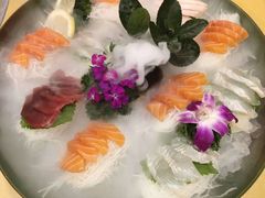 -青瓦餐厅·生鱼片·韩园烤肉(西塔店)