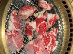-铭牛烧肉·和牛海鲜自助(高新月牙湖店)
