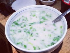 -聚鑫朋酸菜肥肠(文艺路口店)